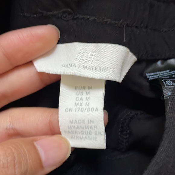 H&M Maternity pants (Mama Airy Pants) - Picture 8 of 10